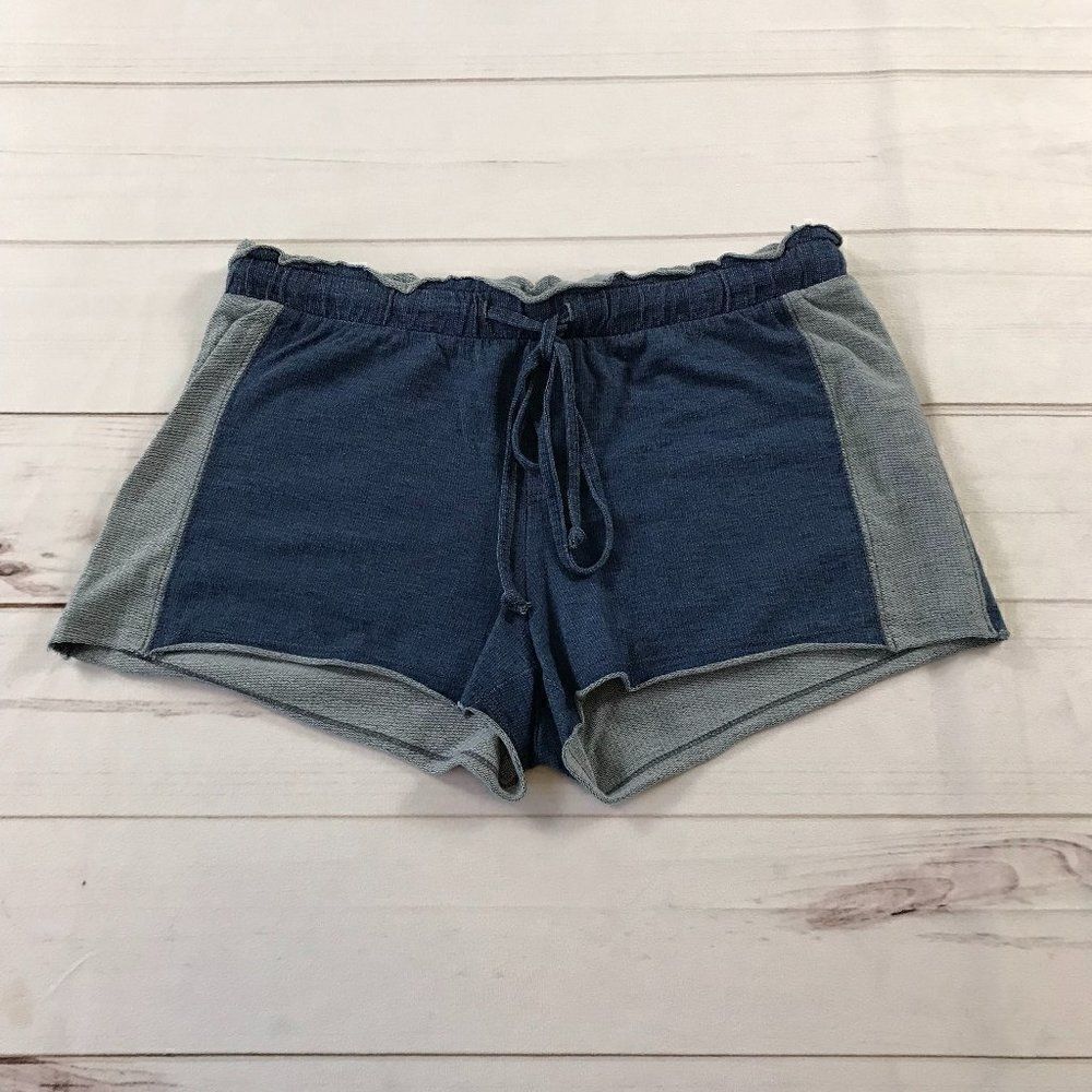 Cloth & Stone Women Blue Shorts XS